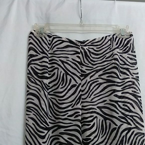 Victoria's Secret sheer set. - Picture 5 of 7